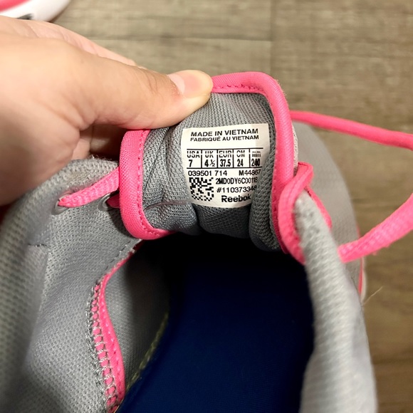 Preowned Reebok pink and grey lightweight sneakers size 7 - Picture 4 of 7